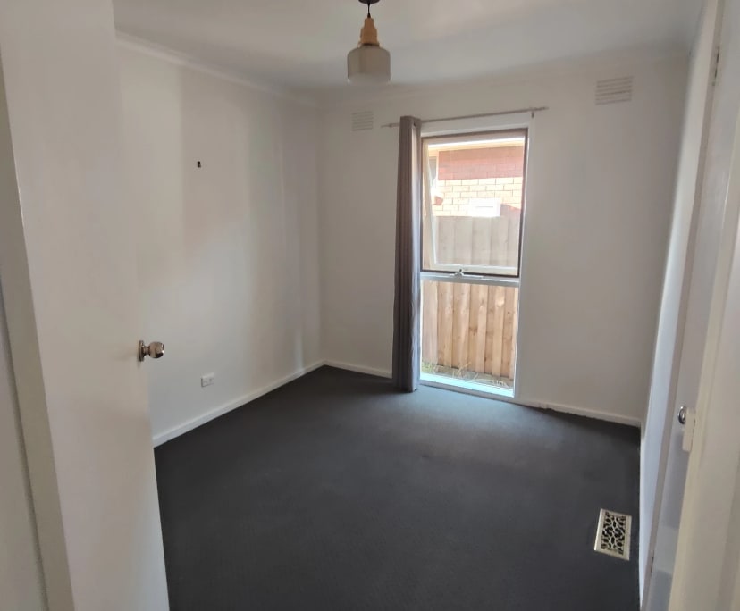 Room in a share house