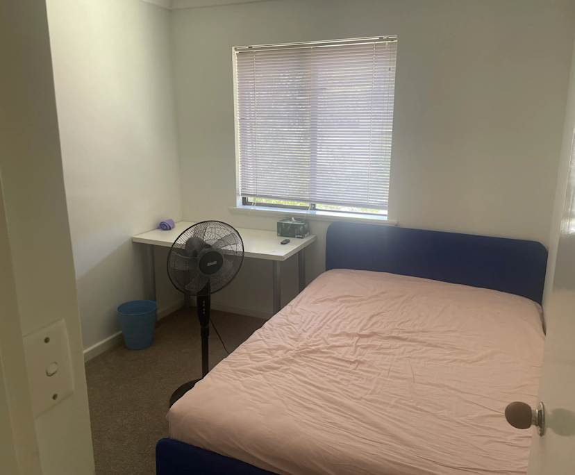 Unfurnished room in a share house