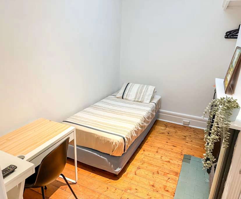 $350, Share-house, 6 bathrooms, St Kilda VIC 3182