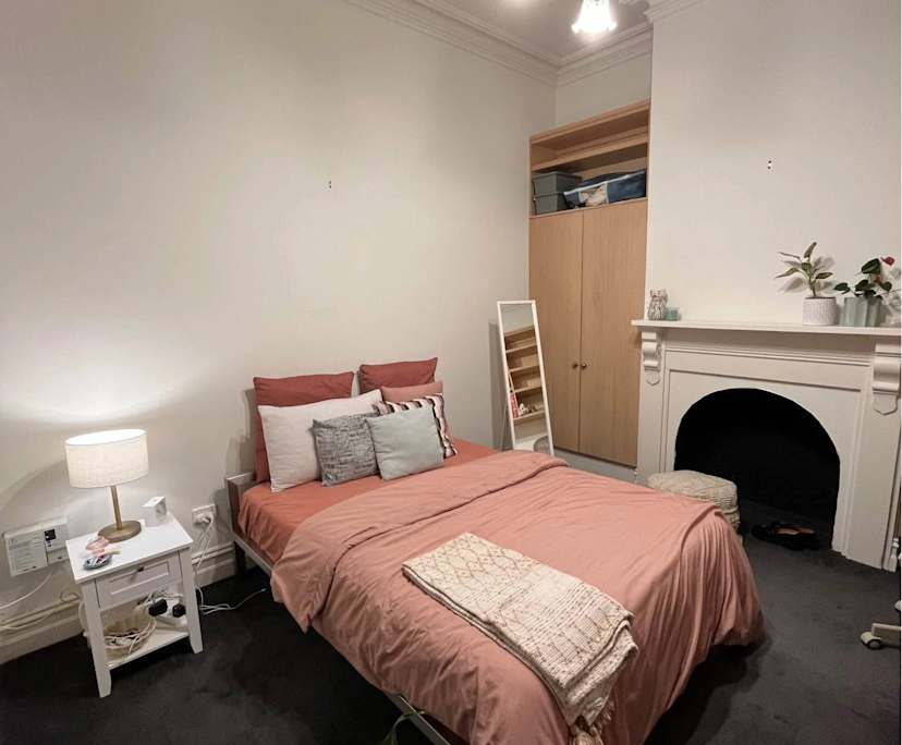 Unfurnished room in a share house