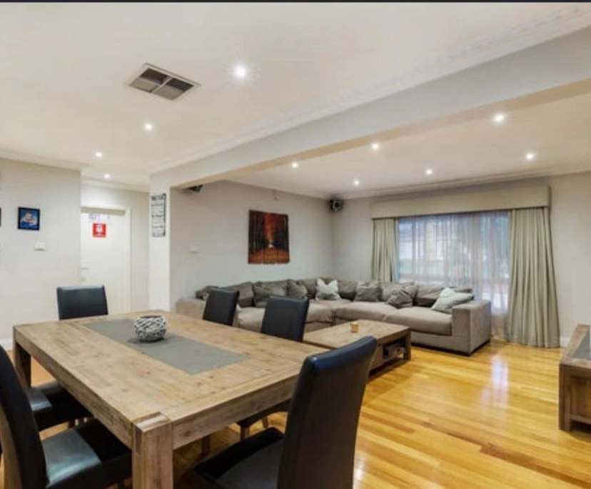 Whole property with 3 rooms for rent