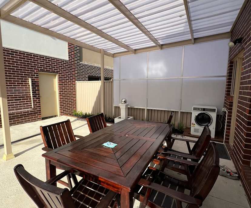 $250, Share-house, 3 bathrooms, Roxburgh Park VIC 3064