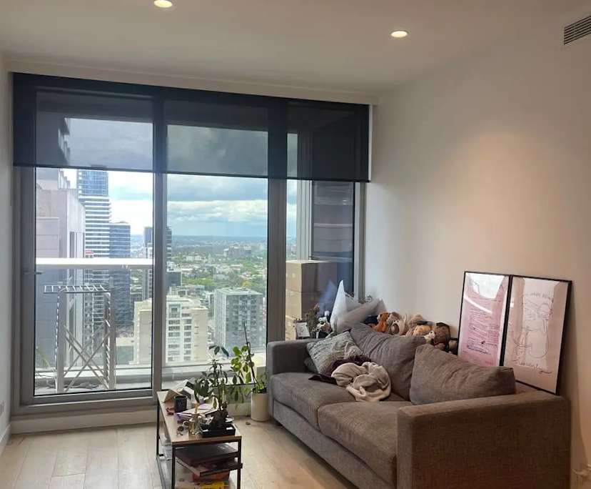 Furnished room with ensuite in a flatshare