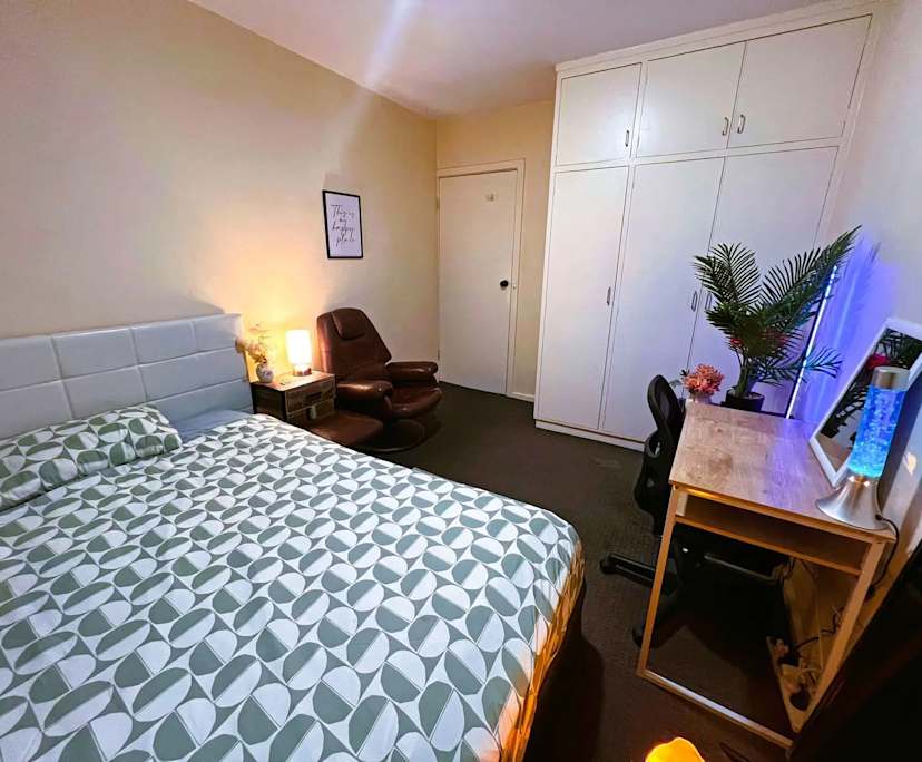 $340, Share-house, 3 bathrooms, South Yarra VIC 3141