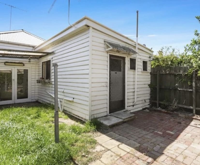 Room for Rent in Yarraville, Melbourne 240, Furni...