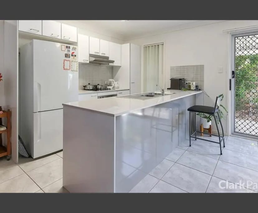 Room for Rent in Brendale, Brisbane 220, Furnishe...