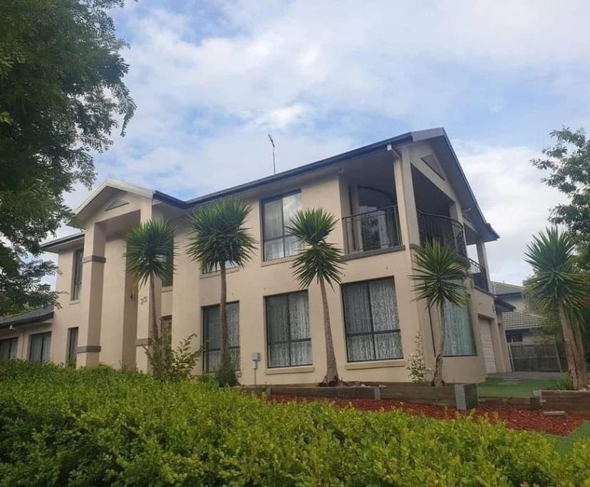 propertyImage