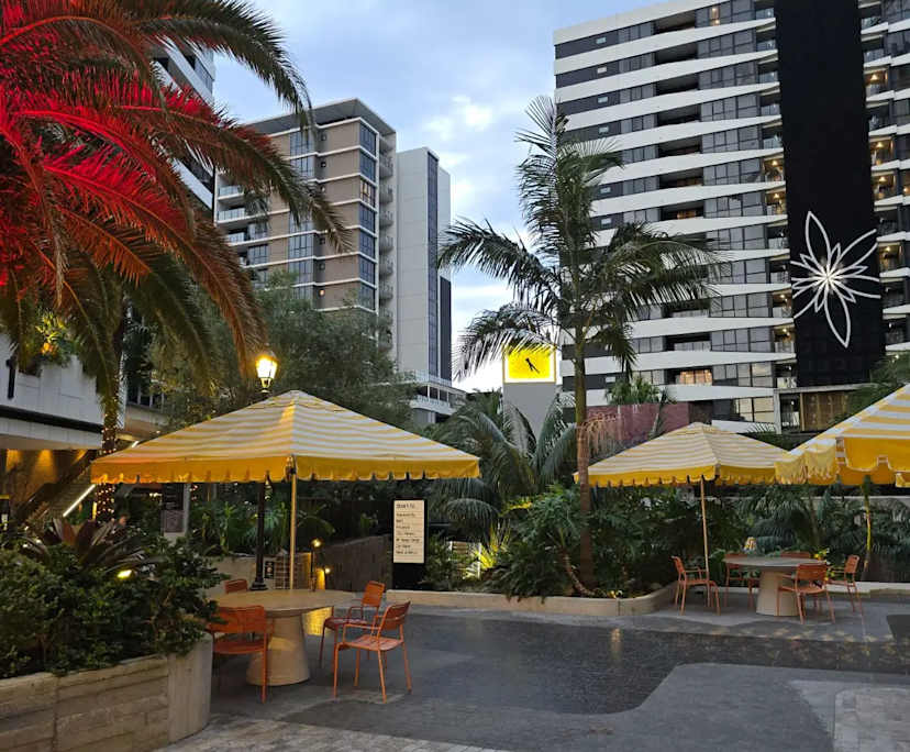 $800, 1-bed, 1 bathroom, Woolloongabba QLD 4102