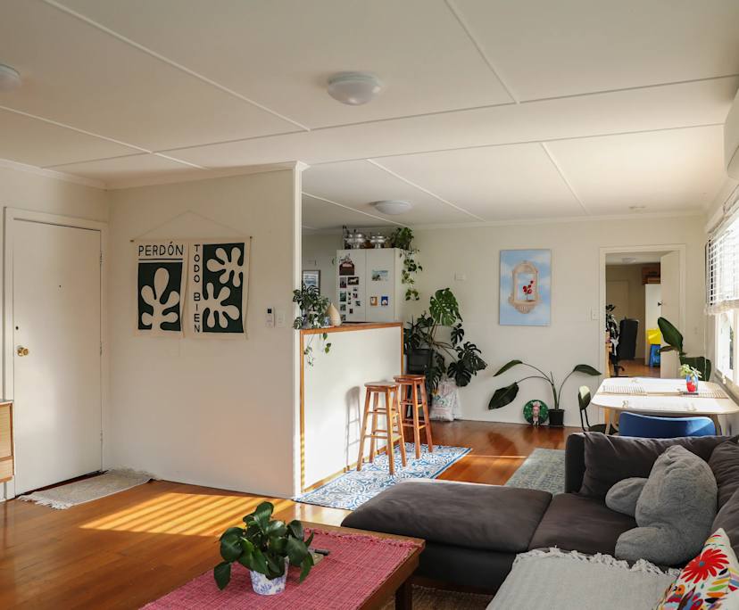 Unfurnished room in a flatshare