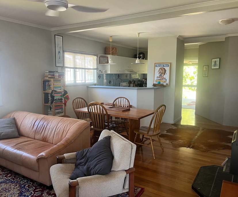 Room in a share house