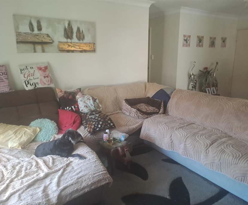 Unfurnished room with own bathroom