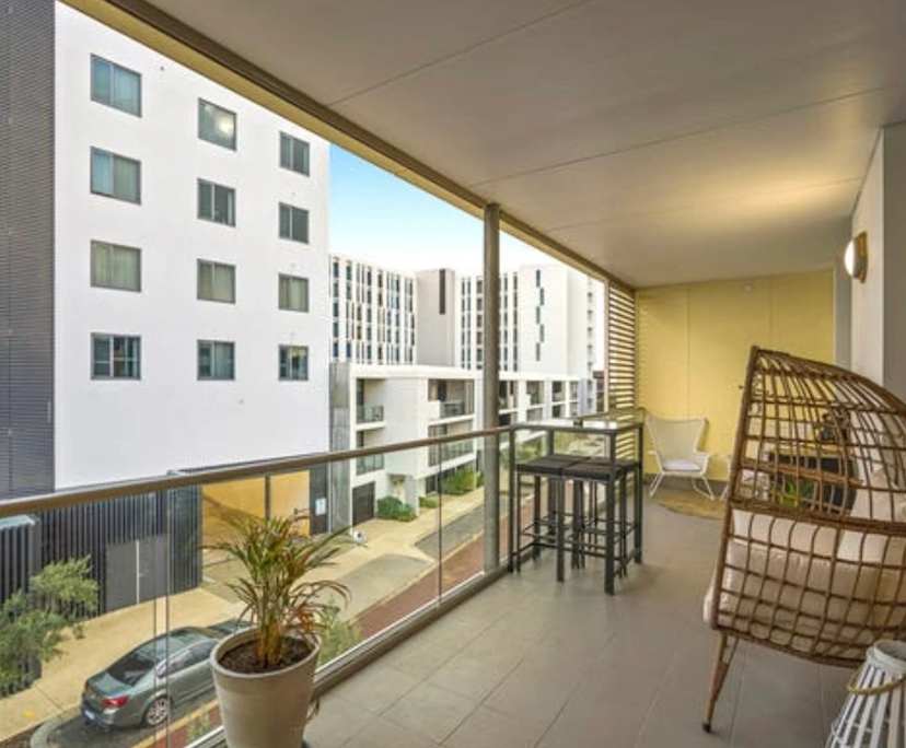 $285, Flatshare, 2 bathrooms, North Coogee WA 6163