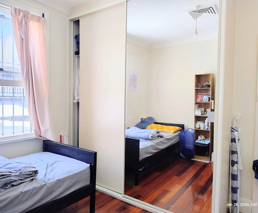 Furnished room in a share house