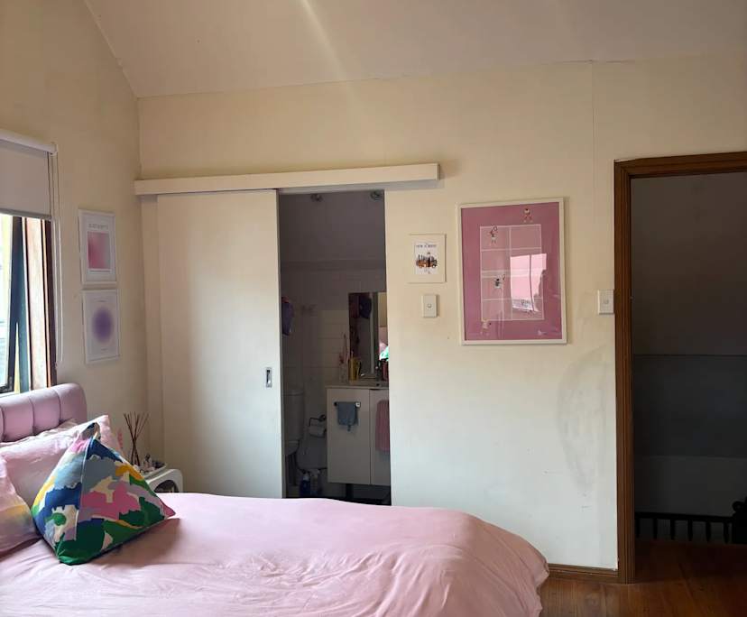 Furnished room with own bathroom