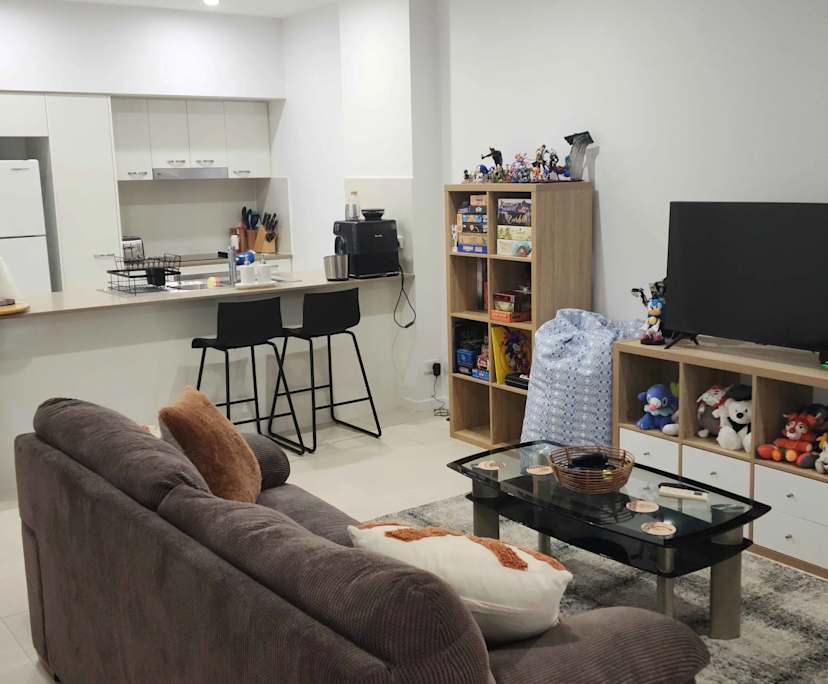 $290, Flatshare, 2 bathrooms, Mitchelton QLD 4053