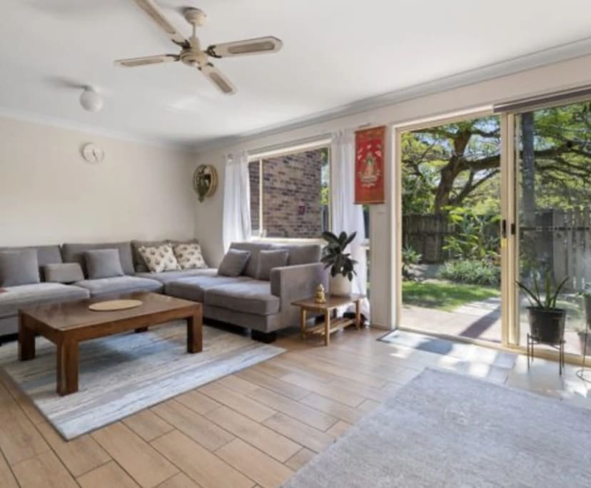 Furnished room in a share house