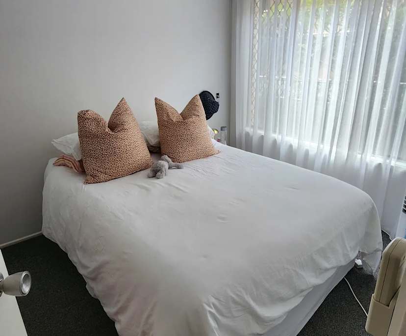 Unfurnished room in a flatshare