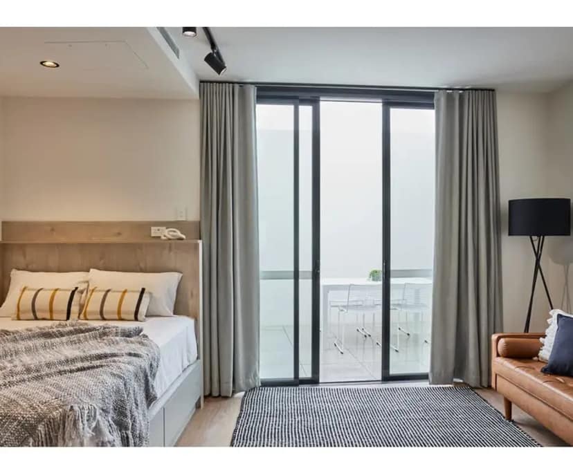 Furnished room studio flat for rent