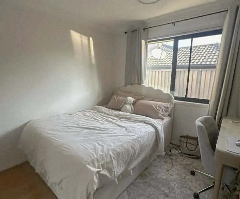 Room in a share house