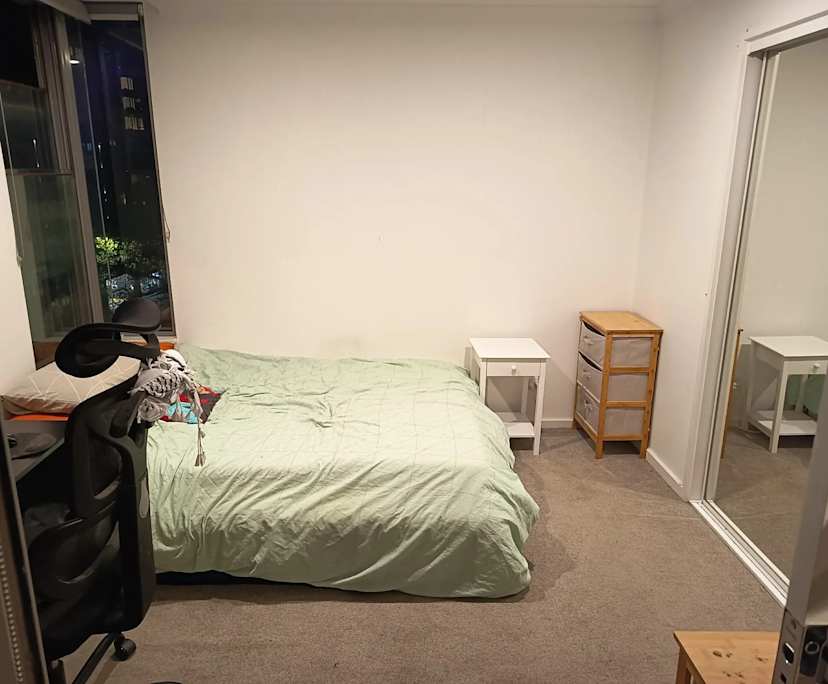 Unfurnished room in a flatshare
