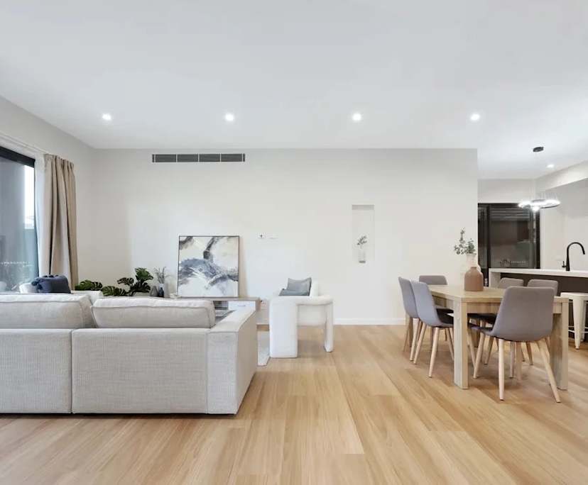 Unfurnished room with own bathroom