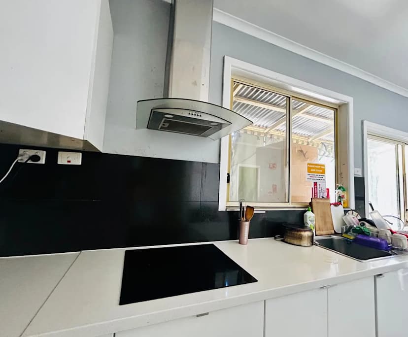 $300, Share-house, 3 bathrooms, Kensington VIC 3031