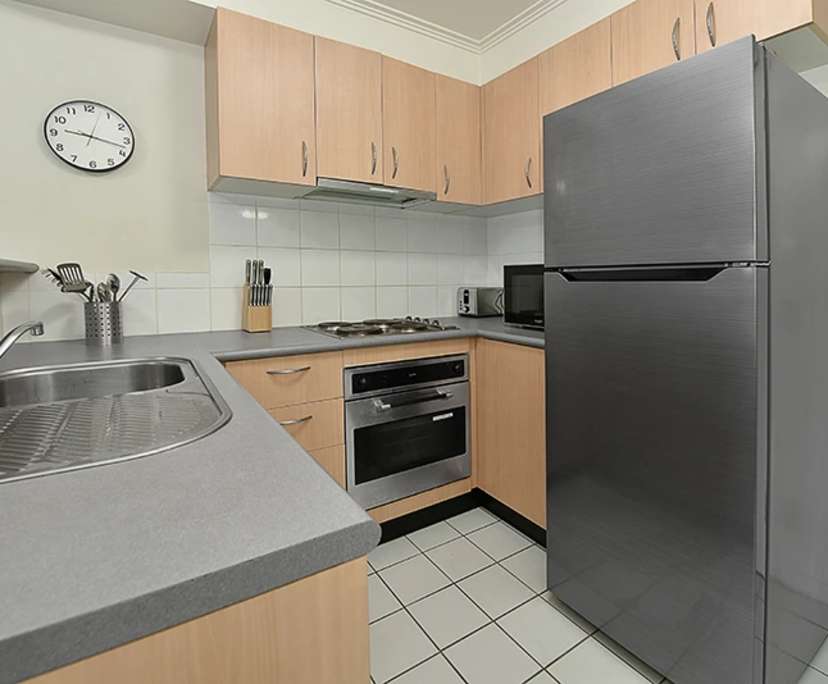 $799, Whole-property, 2 bathrooms, Melbourne VIC 3000