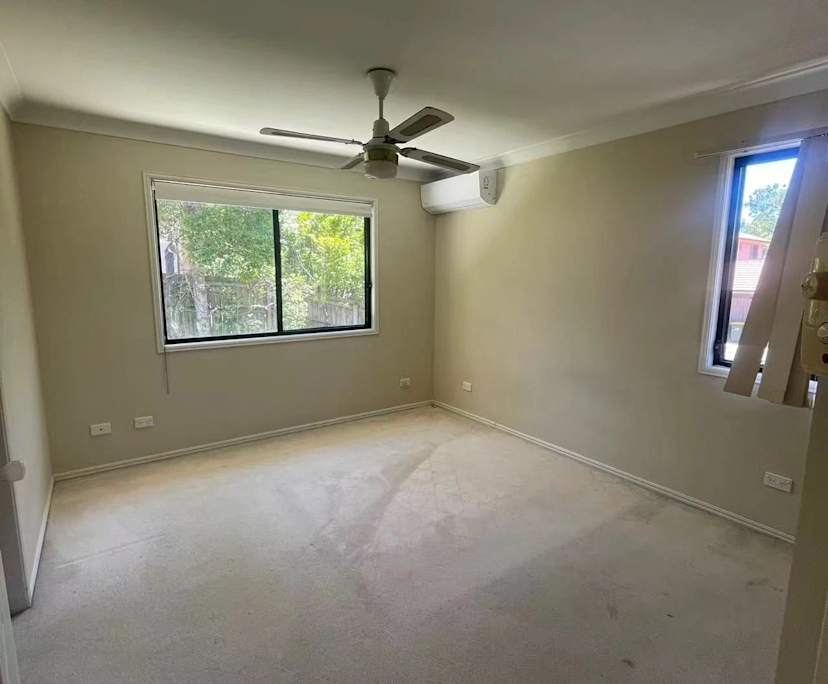 Whole property with 2 rooms for rent