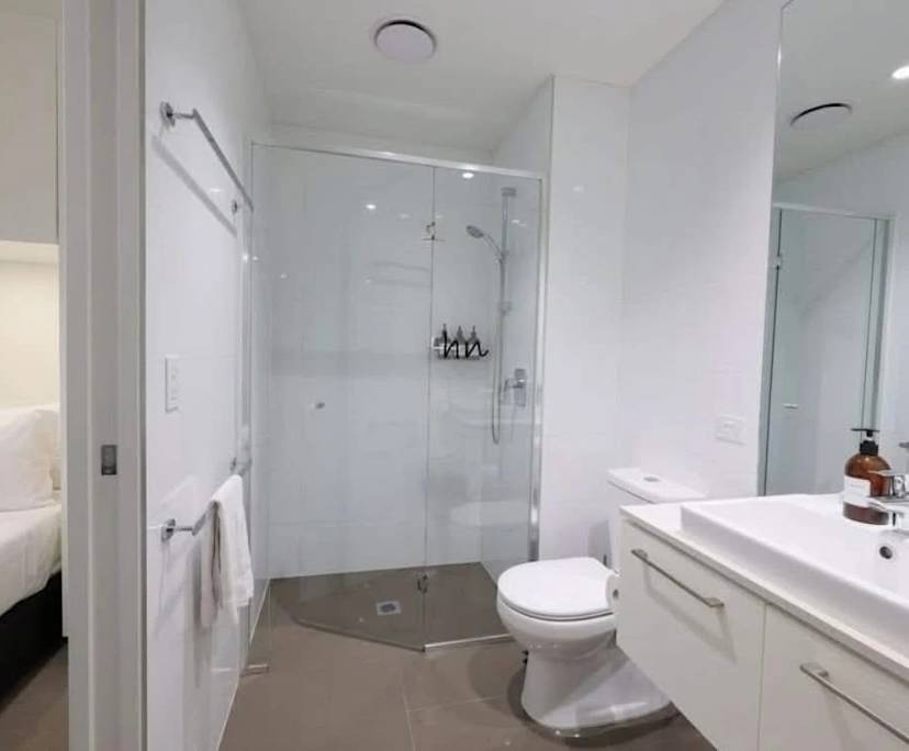 Room with ensuite in a share house
