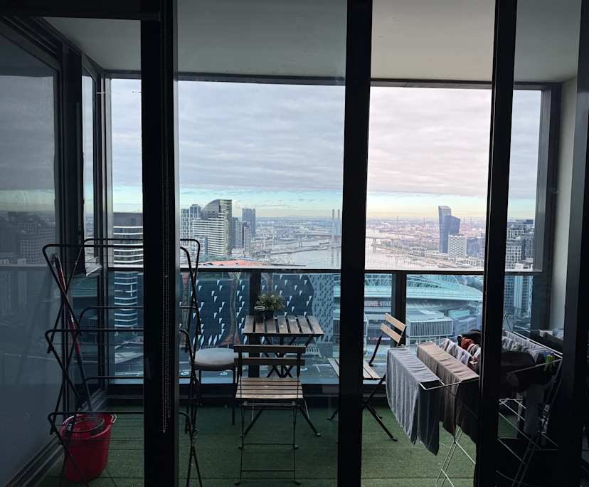 Furnished room in a flatshare