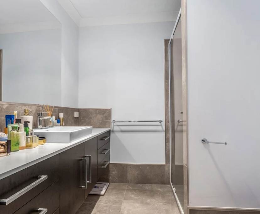 $320, Share-house, 4 bathrooms, Herston QLD 4006