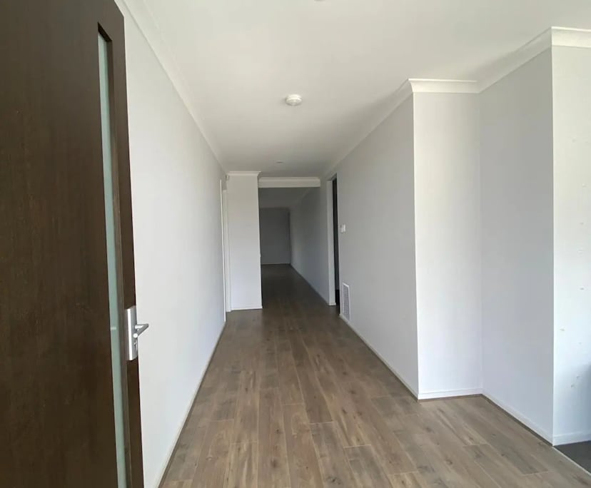 Unfurnished room in a share house