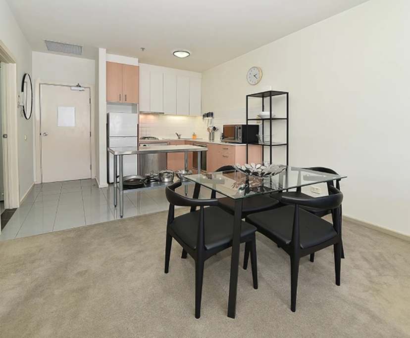 $770, 1-bed, 1 bathroom, Melbourne VIC 3000