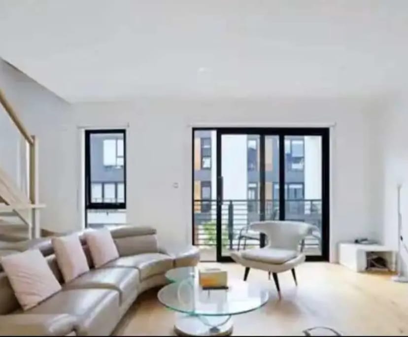 Furnished room with own bathroom