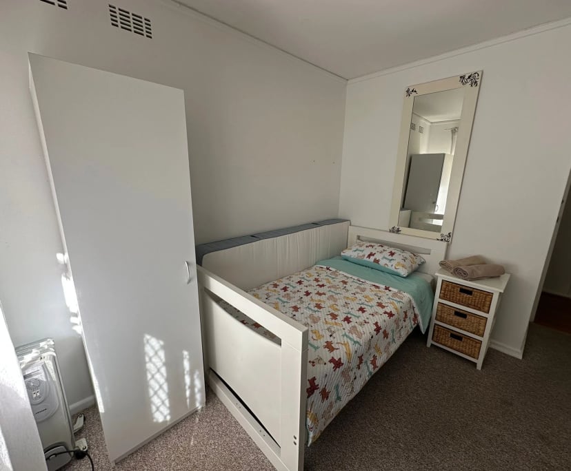 Room in a share house