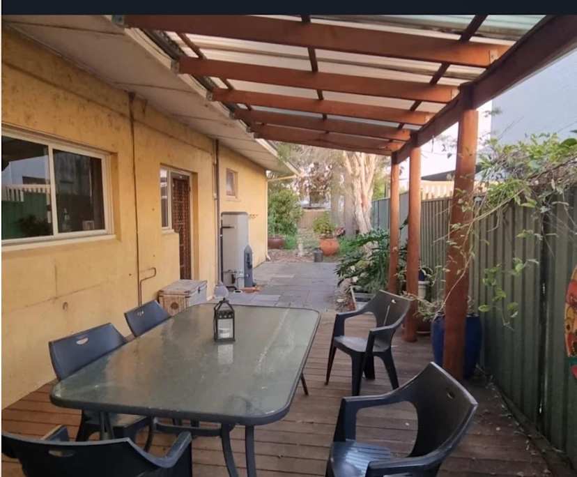 $325, Share-house, 2 bathrooms, Hilton WA 6163