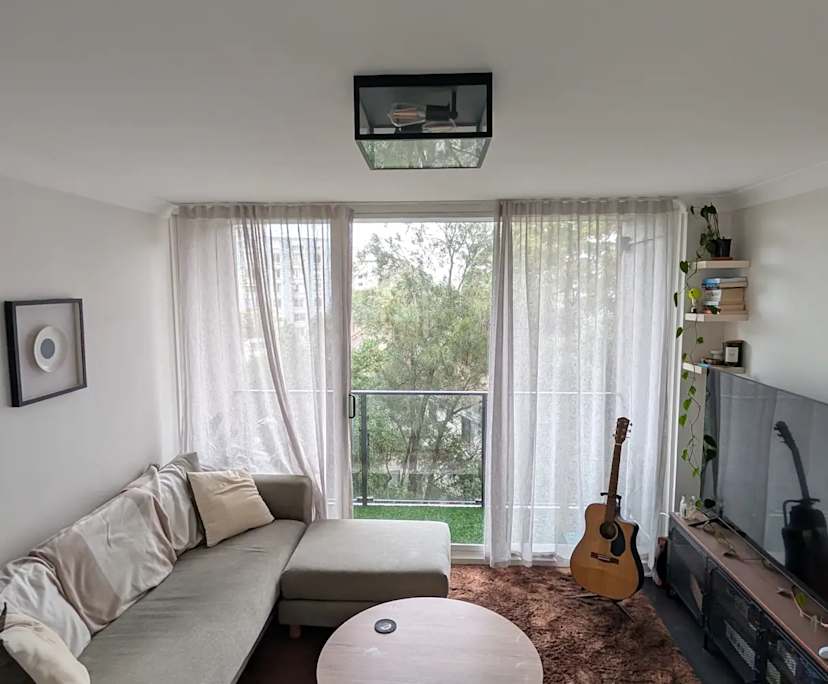 Whole property with 1 room for rent