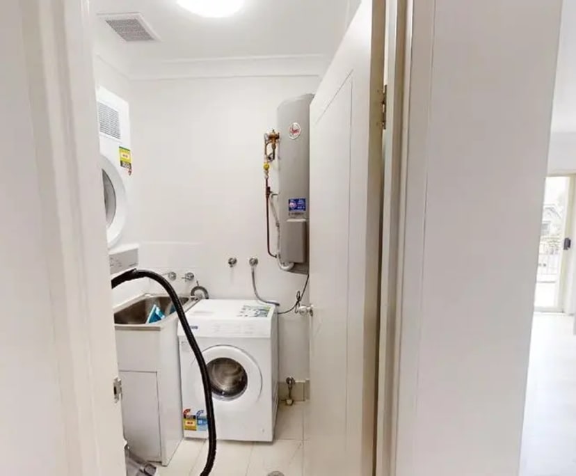 $285, Flatshare, 3 bathrooms, Chippendale NSW 2008