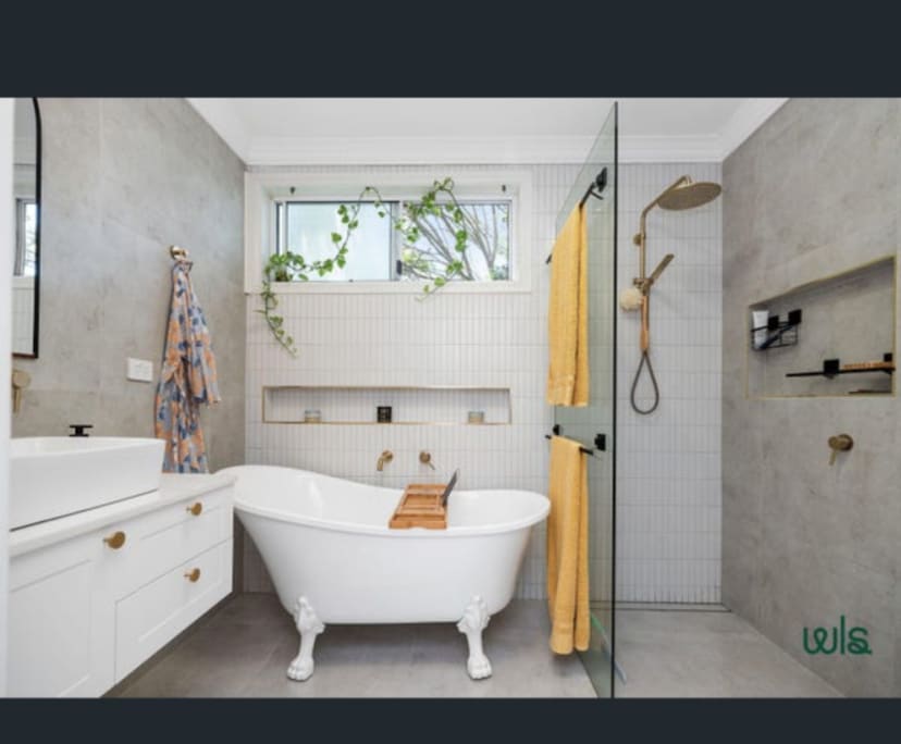 Unfurnished room in a share house
