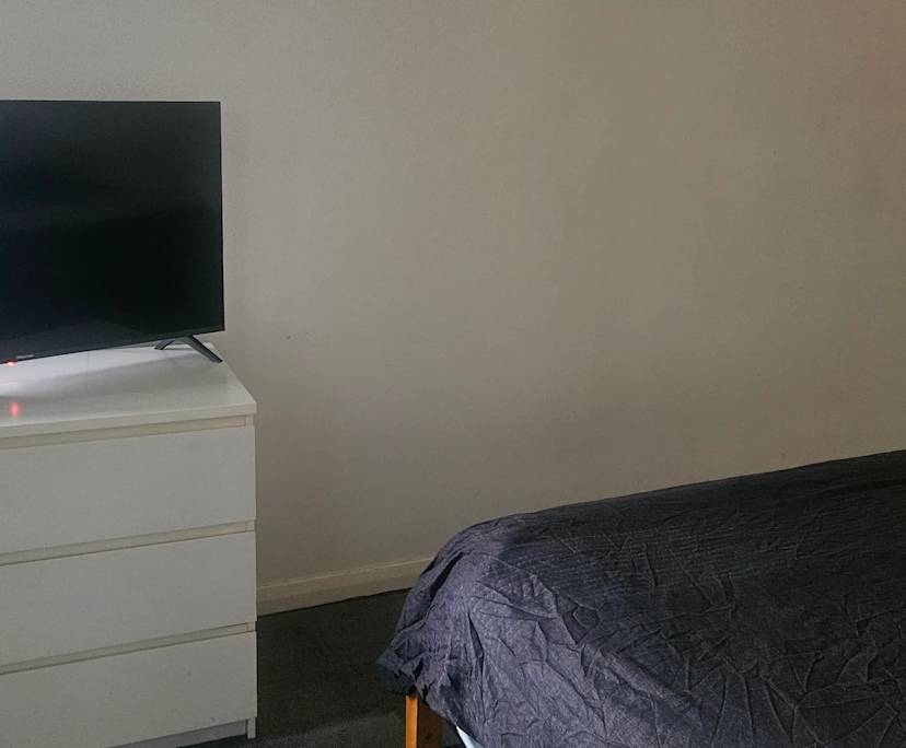 Furnished room with own bathroom