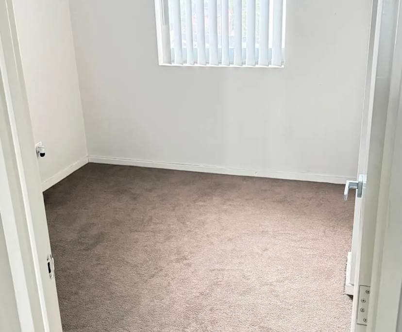 $350, Flatshare, 2 bathrooms, Campsie NSW 2194
