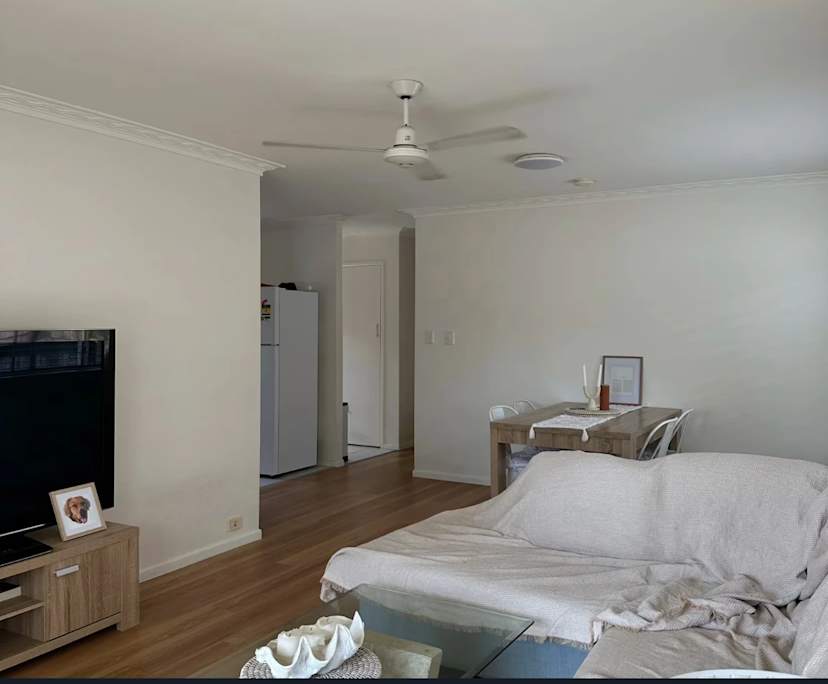 Room in a share house
