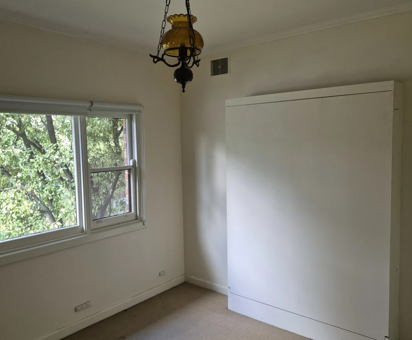 Unfurnished room in a share house