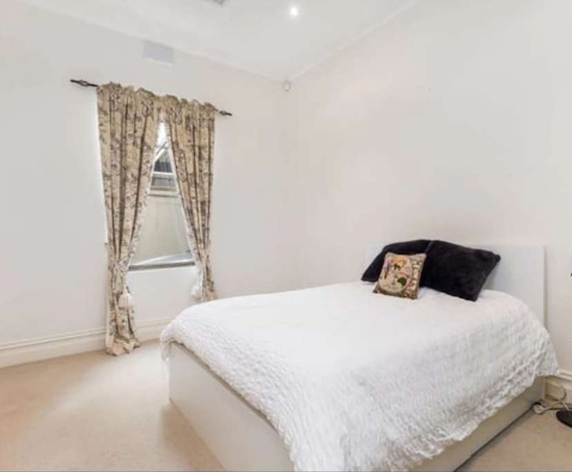 Unfurnished room in a share house