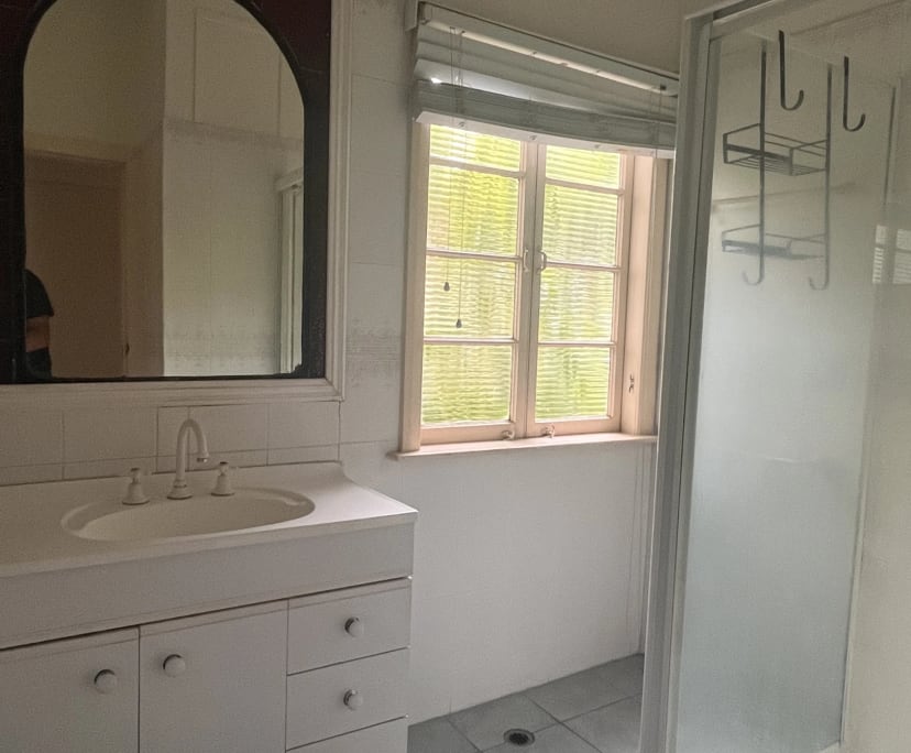 $265-275, Share-house, 3 rooms, Stones Corner QLD 4120, Stones Corner QLD 4120