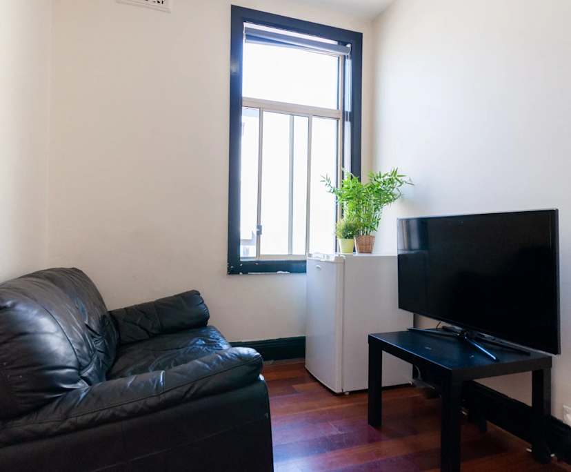 $320, Flatshare, 6 bathrooms, Enmore NSW 2042