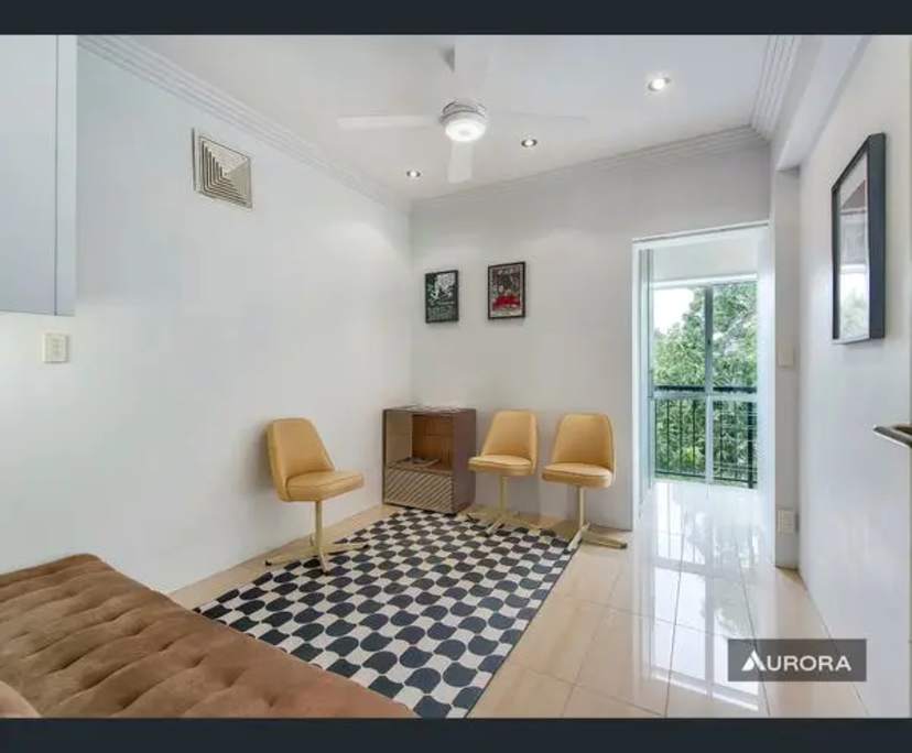 Unfurnished room with own bathroom
