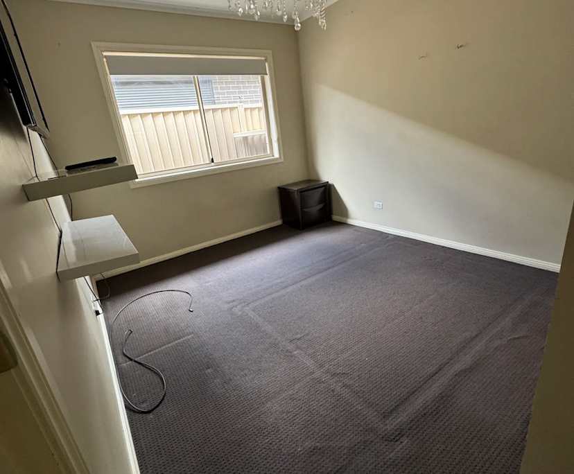 $260, Share-house, 4 bathrooms, Glenmore Park NSW 2745