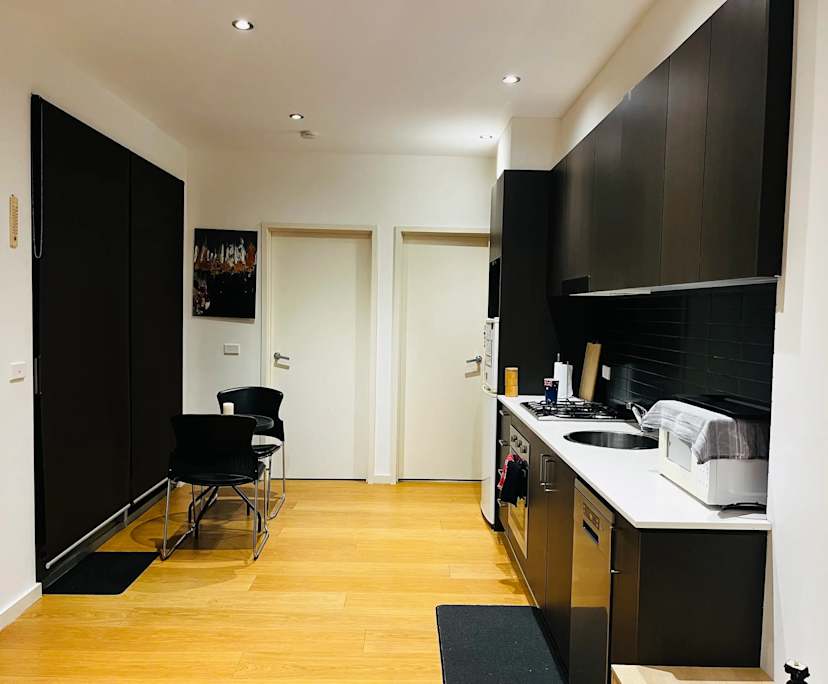 Furnished room in a flatshare