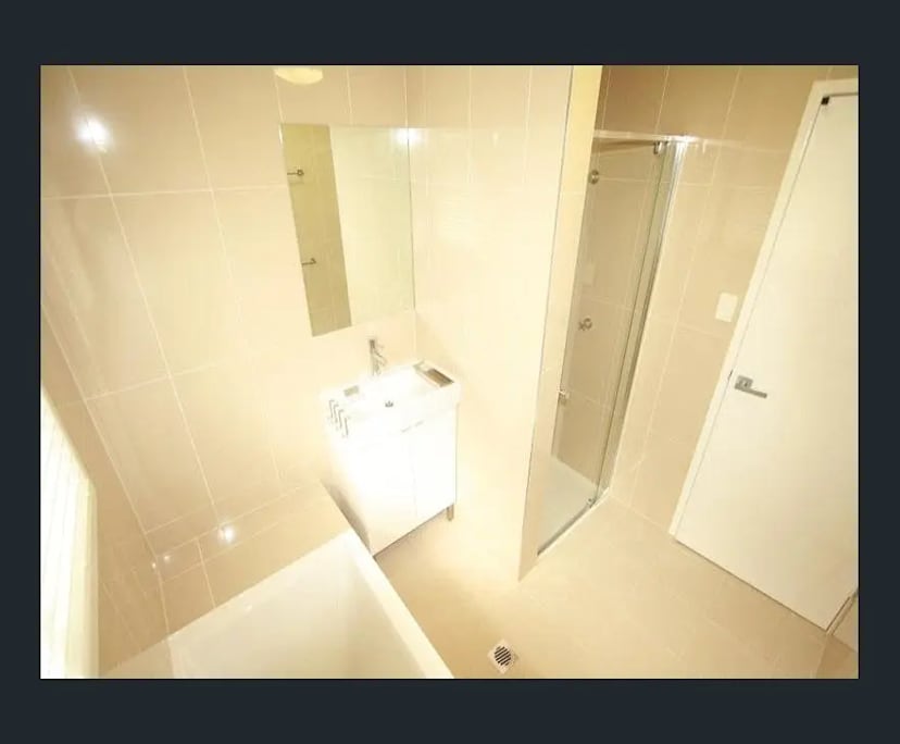 Unfurnished room in a share house